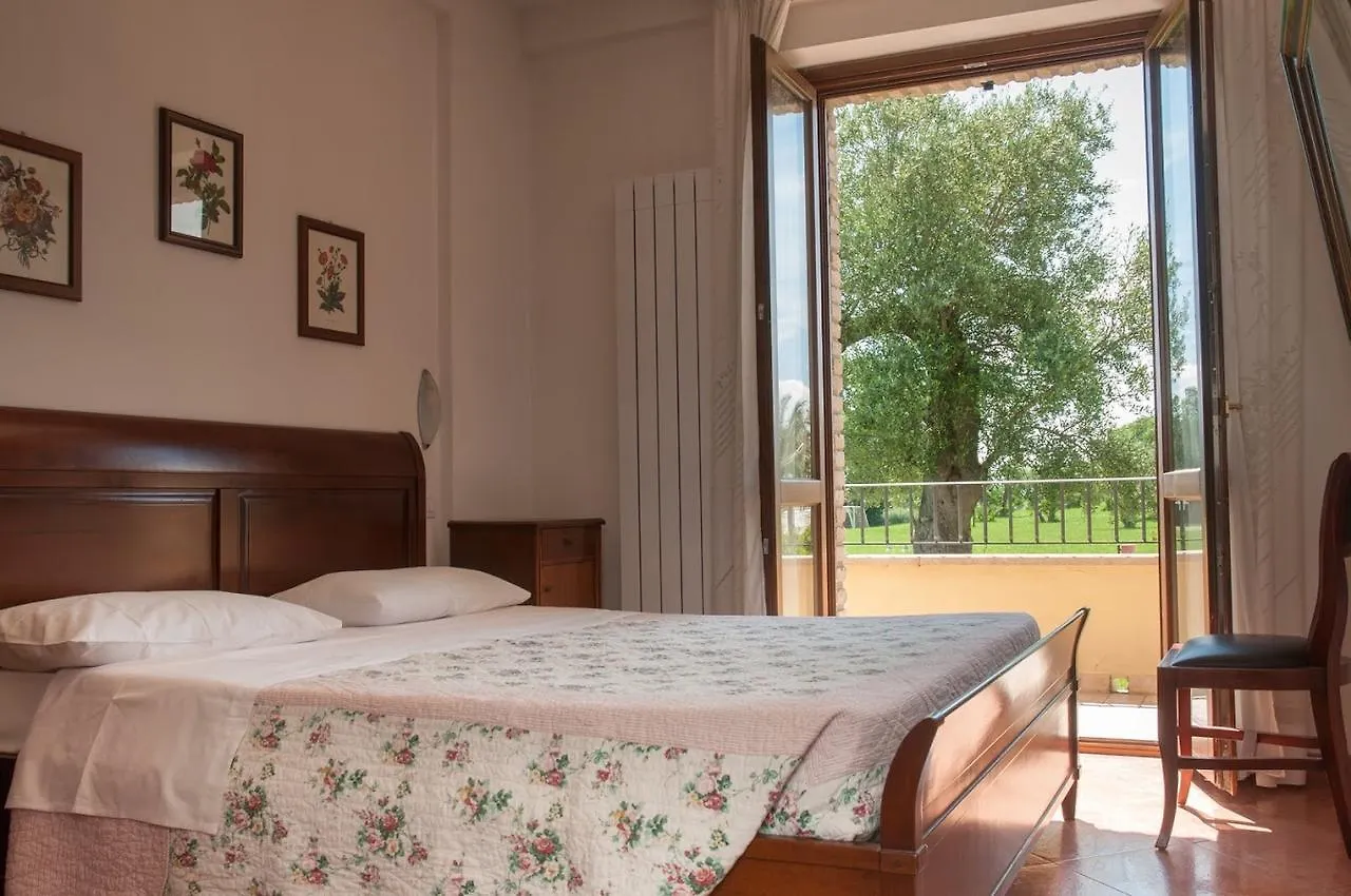 Gospodarstwo wiejskie Agriturismo Il Casale Di Monica Rivotorto Włochy
